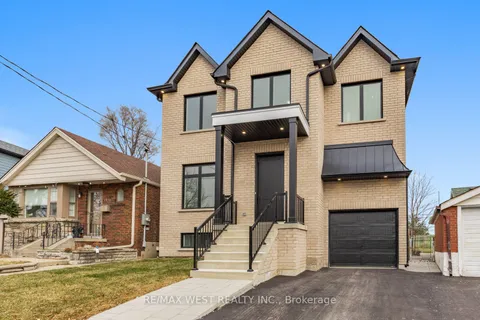 1049 Greenwood Avenue, Toronto, ON M4J 4E2