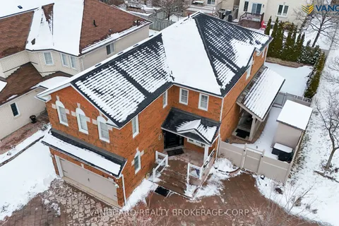 353 Old Harwood Ave, Ajax, ON L1Z 1K2