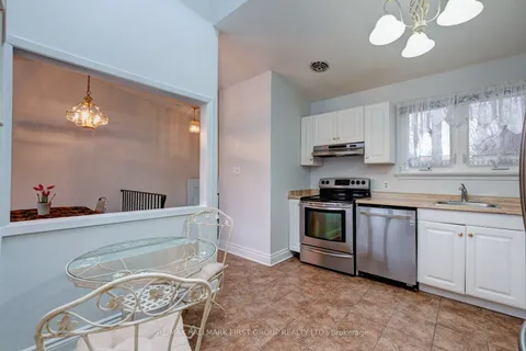 432 Rouge Highlands Dr, Toronto, ON M1C 2V8