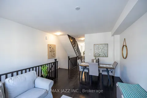 779 Eddystone Path, Oshawa, ON L1H 0A7