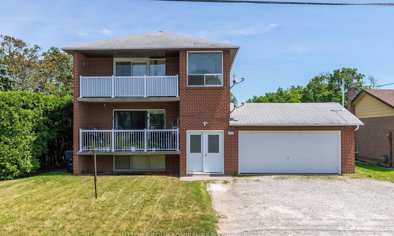 753 Cochrane St, Whitby, ON L1N 5J7