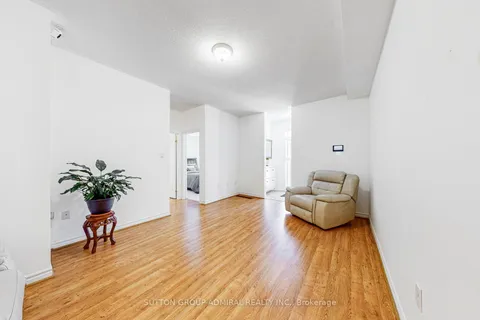 3 Cheltonwood Way, Whitby, ON L1R 0C9