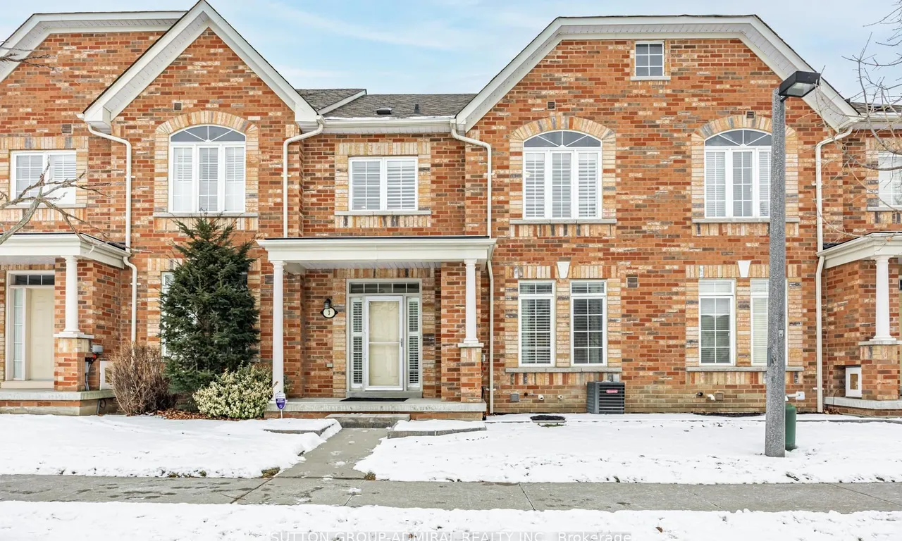 3 Cheltonwood Way, Whitby, ON L1R 0C9