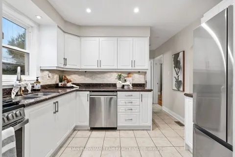 21 Aberdeen St, Oshawa, ON L1G 2E5