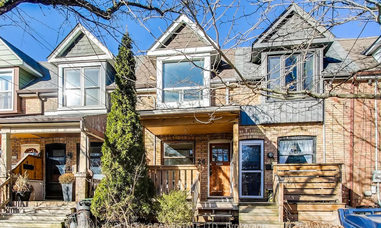 26 Balfour Ave, Toronto, ON M4C 1T5