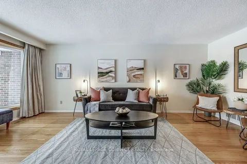 19 Rodarick Dr, Toronto, ON M1C 1W4