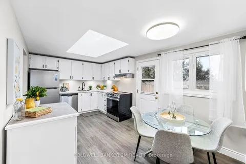 836 Grandview Dr, Oshawa, ON L1H 7W8