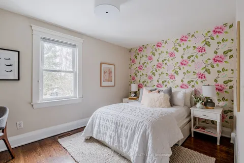 35 Kingsmount Park Rd, Toronto, ON M4L 3L2