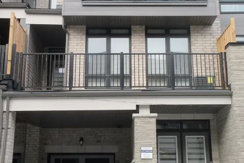 8 Dallotto Lane, Ajax, ON L1S 7J3