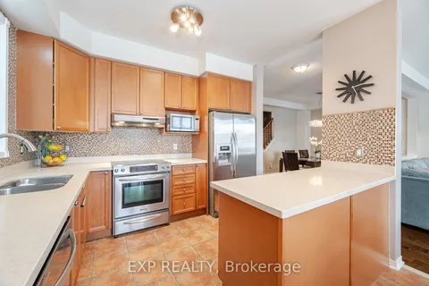 1204 Langley Circ, Oshawa, ON L1K 0E2