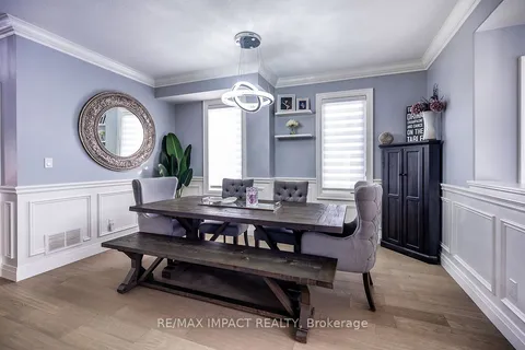 384 Northglen Blvd, Clarington, ON L1C 7E2