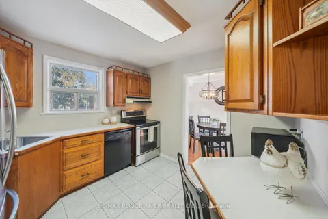 66 Fraserton Cres, Toronto, ON M1J 1S8