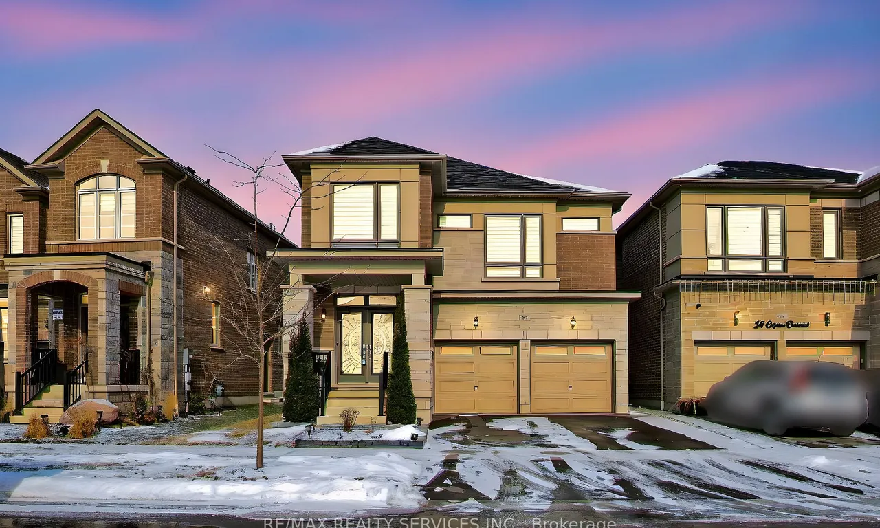 22 Ogston Cres, Whitby, ON L1P 0G9