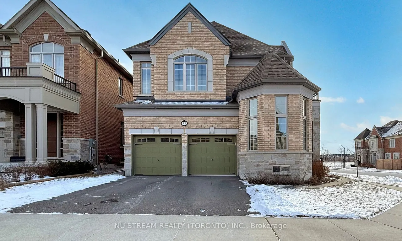 72 St Ives Cres, Whitby, ON L1P 0C5