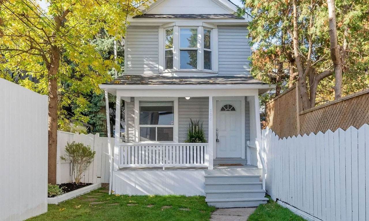 106 Willow Ave, Toronto, ON M4E 3K3