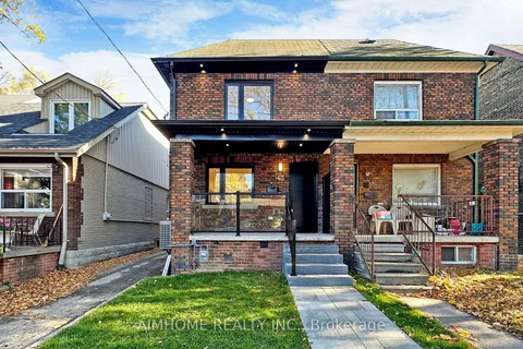 43 Highfield Rd, Toronto, ON M4L 2T9