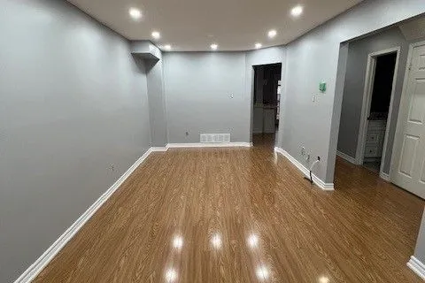 49 Halfmoon Square, Toronto, ON M1C 3V4