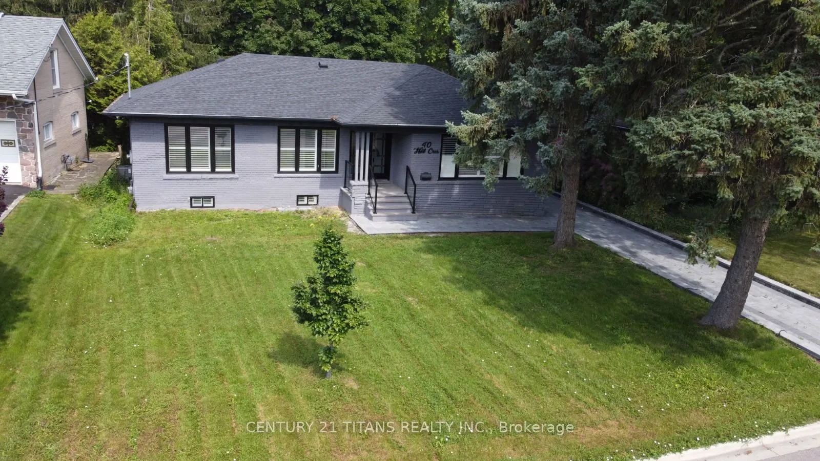40 Hill Crescent, Toronto, ON M1M 1J2