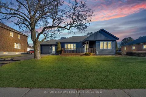 773 Somerville St, Oshawa, ON L1G 4J4