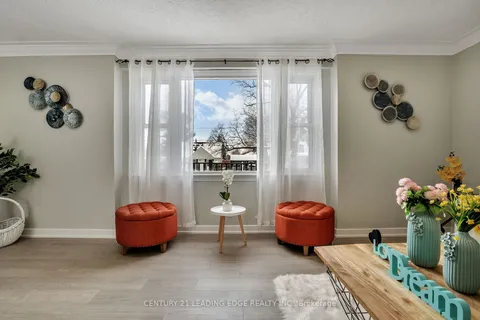 773 Somerville St, Oshawa, ON L1G 4J4