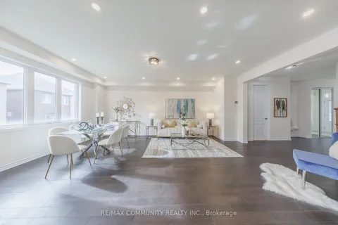 1009 Dragonfly Ave, Pickering, ON L1V 2P8
