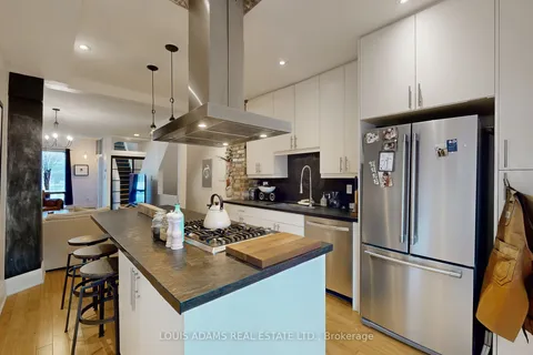 16 Winnifred Ave, Toronto, ON M4M 2X3