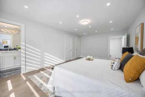 268A Kennedy Rd, Toronto, ON M1N 3P5