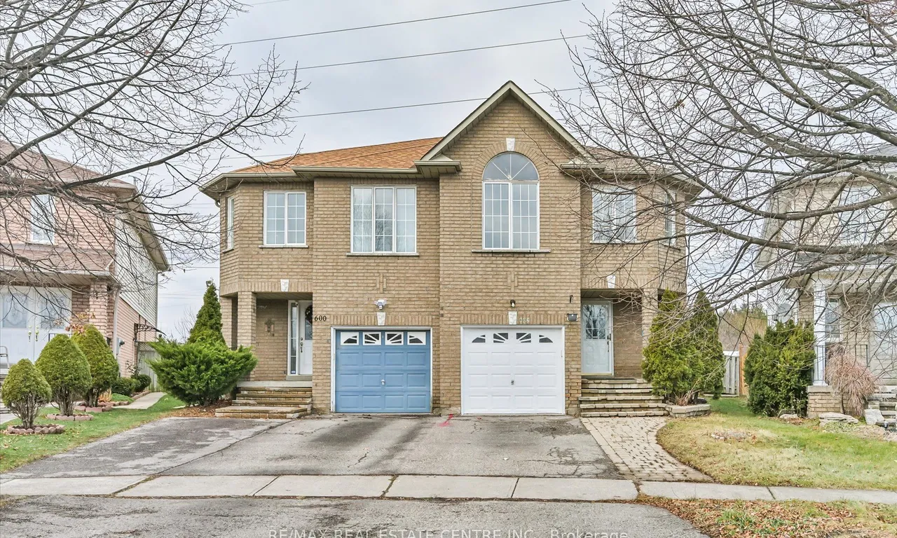 602 Amaretto Ave, Pickering, ON L1X 2V2