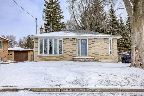 219 Warden Wilson Ave, Whitby, ON L1N 5L2