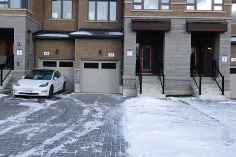 50 Mountainside Crescent, Whitby, ON L1R 0P4