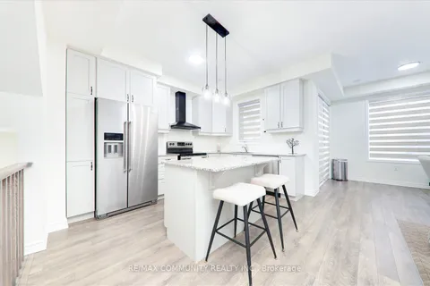 3316 Thunderbird Prom, Pickering, ON L1X 0N4