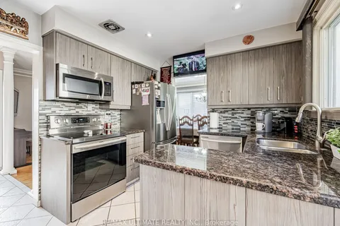 19 Brantwood Dr, Toronto, ON M1H 2G5