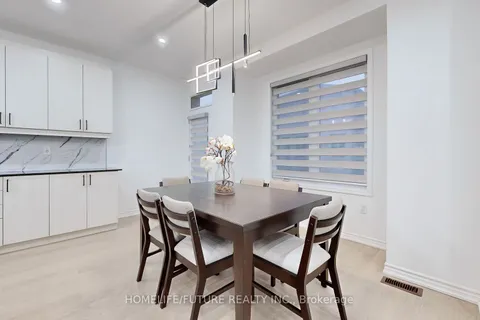 1415 Swallowtail Lane, Pickering, ON L1X 0N8