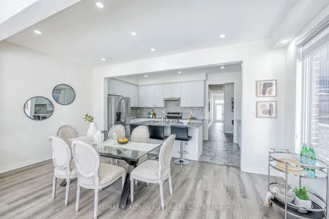 1185 Marathon Ave, Pickering, ON L1X 0L8