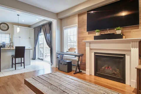 86 Edwin Carr St, Clarington, ON L1C 0R4