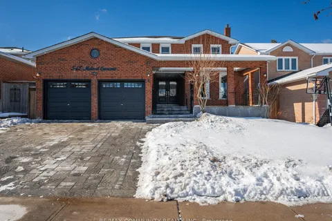 542 Mcleod Cres, Pickering, ON L1W 3M5