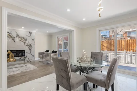 542 Mcleod Cres, Pickering, ON L1W 3M5
