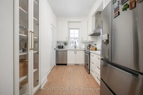 308 Kingswood Rd, Toronto, ON M4E 3N9