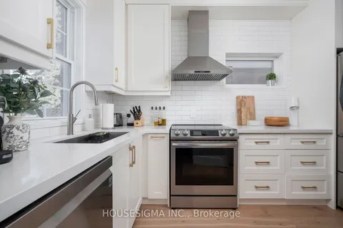 308 Kingswood Rd, Toronto, ON M4E 3N9