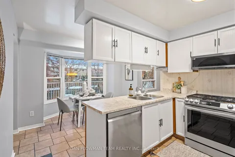 890 Walton Crt, Whitby, ON L1N 7R5