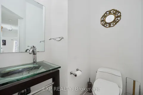 9 Tom Edwards Drive, Whitby, ON L1R 2R4