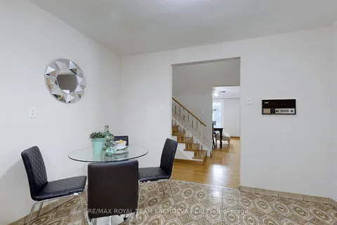 35 Orchard Park Dr, Toronto, ON M1E 3T6