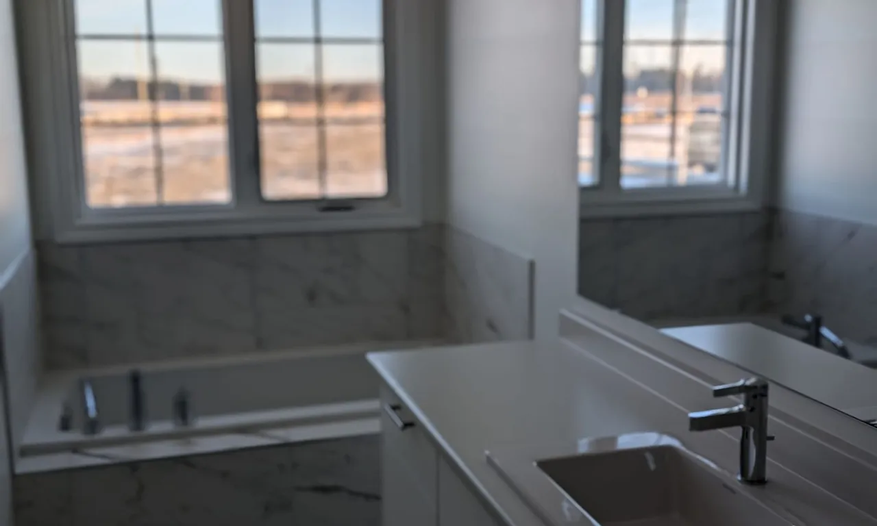 Att/Row/Twnhouse kitchen at 6 Reigate Ave Whitby