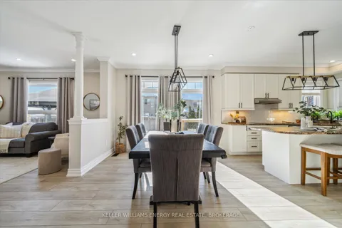11 Brough Crt, Clarington, ON L1C 0B7