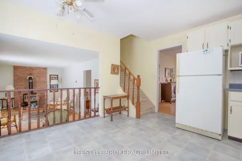 13 Applewood Cres, Scugog, ON L9L 1G7