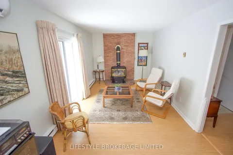 13 Applewood Cres, Scugog, ON L9L 1G7