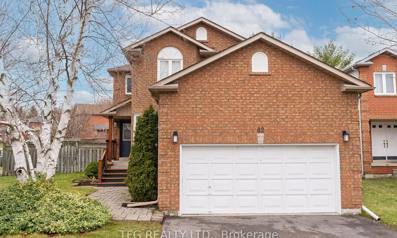 82 Apple Blossom Blvd, Clarington, ON L1C 4M4
