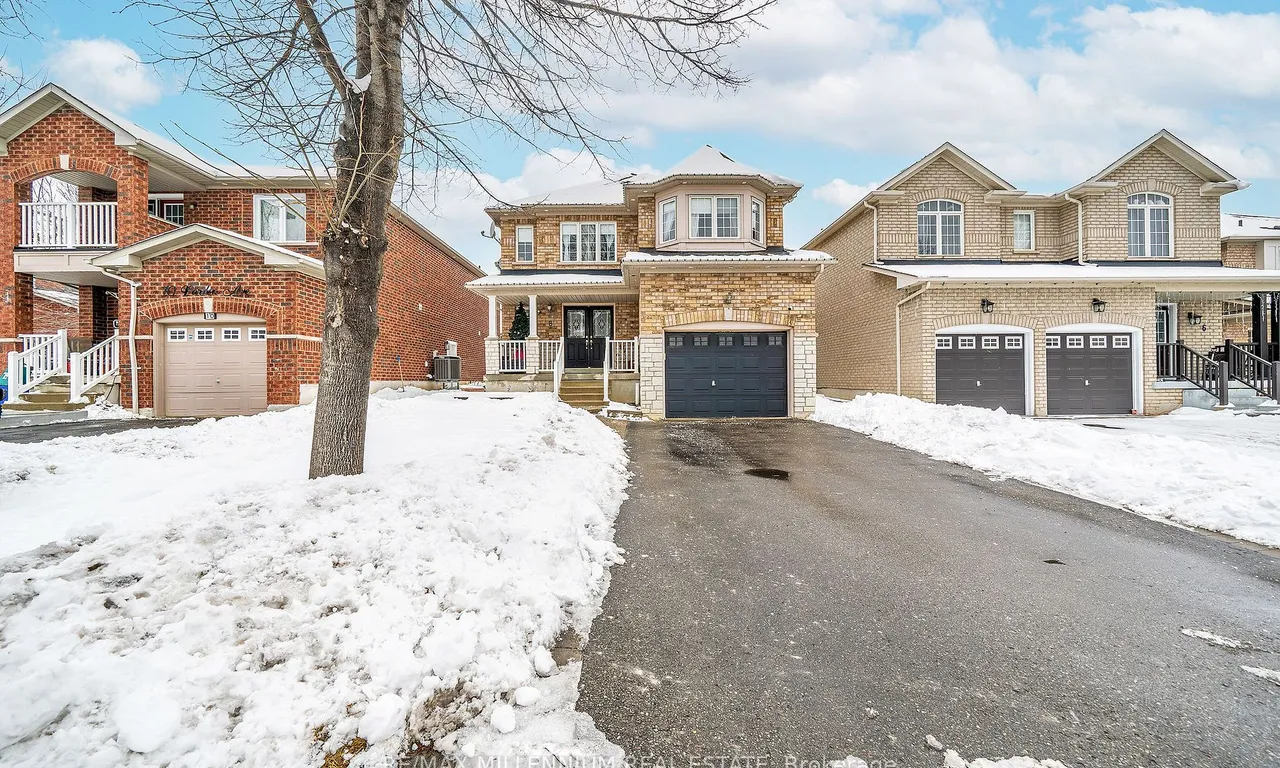 8 Pardon Ave, Whitby, ON L1P 1V1