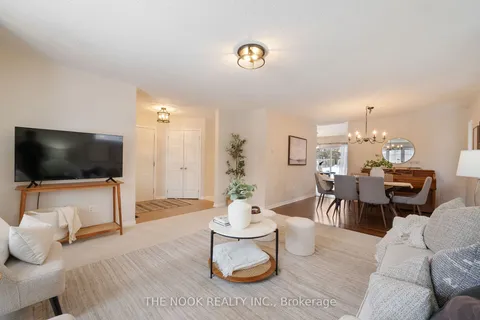 1247 King St, Oshawa, ON L1H 1J2