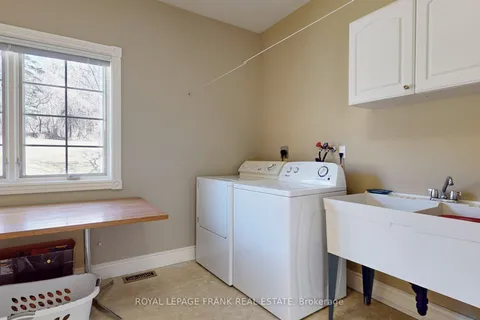 75 Woodbridge Circle, Scugog, ON L9L 2B3